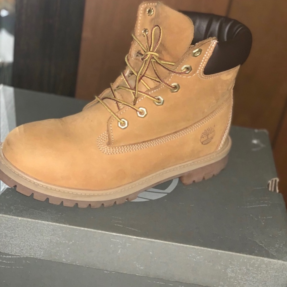 Timberlands - image 3